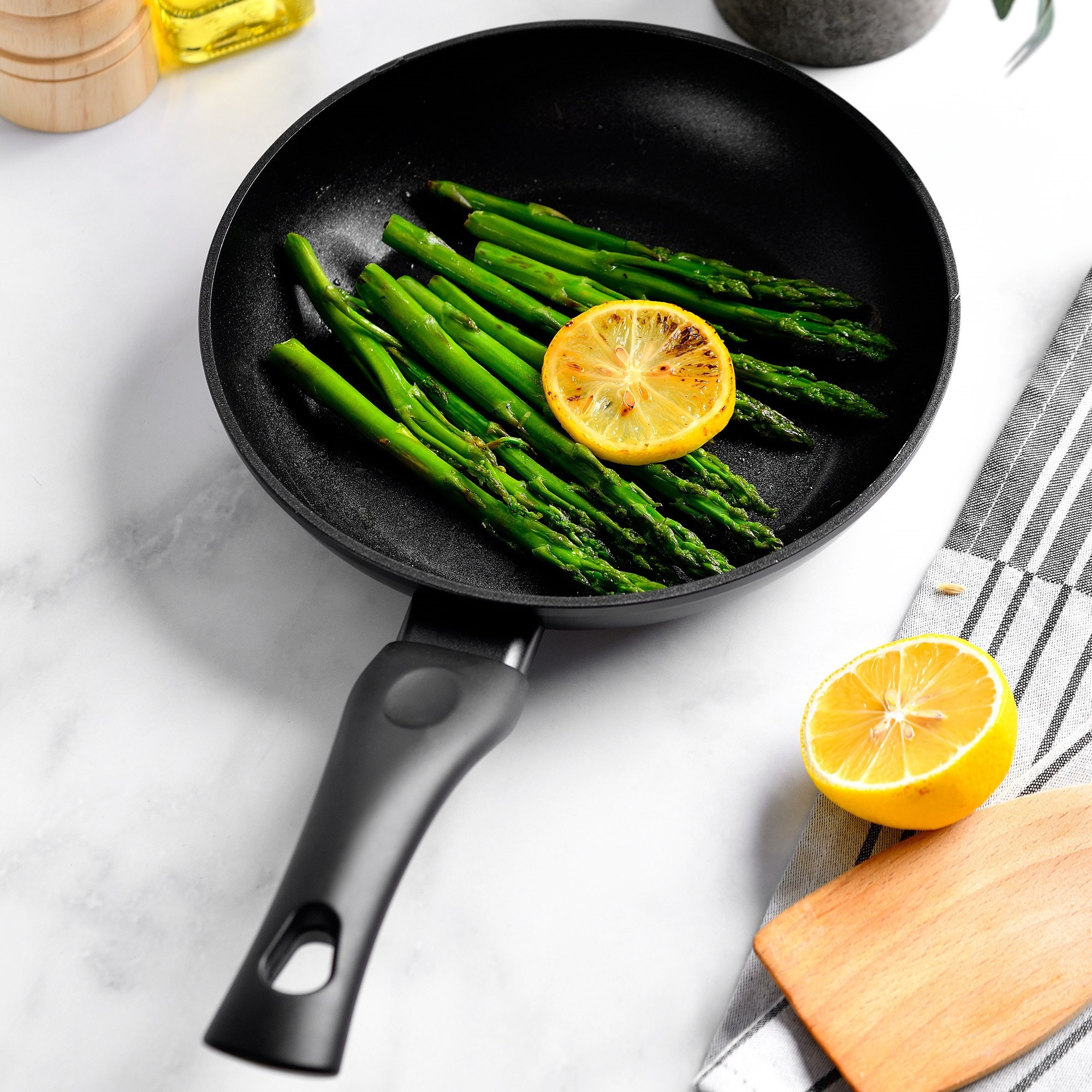 Sartén en aluminio forjado color negro