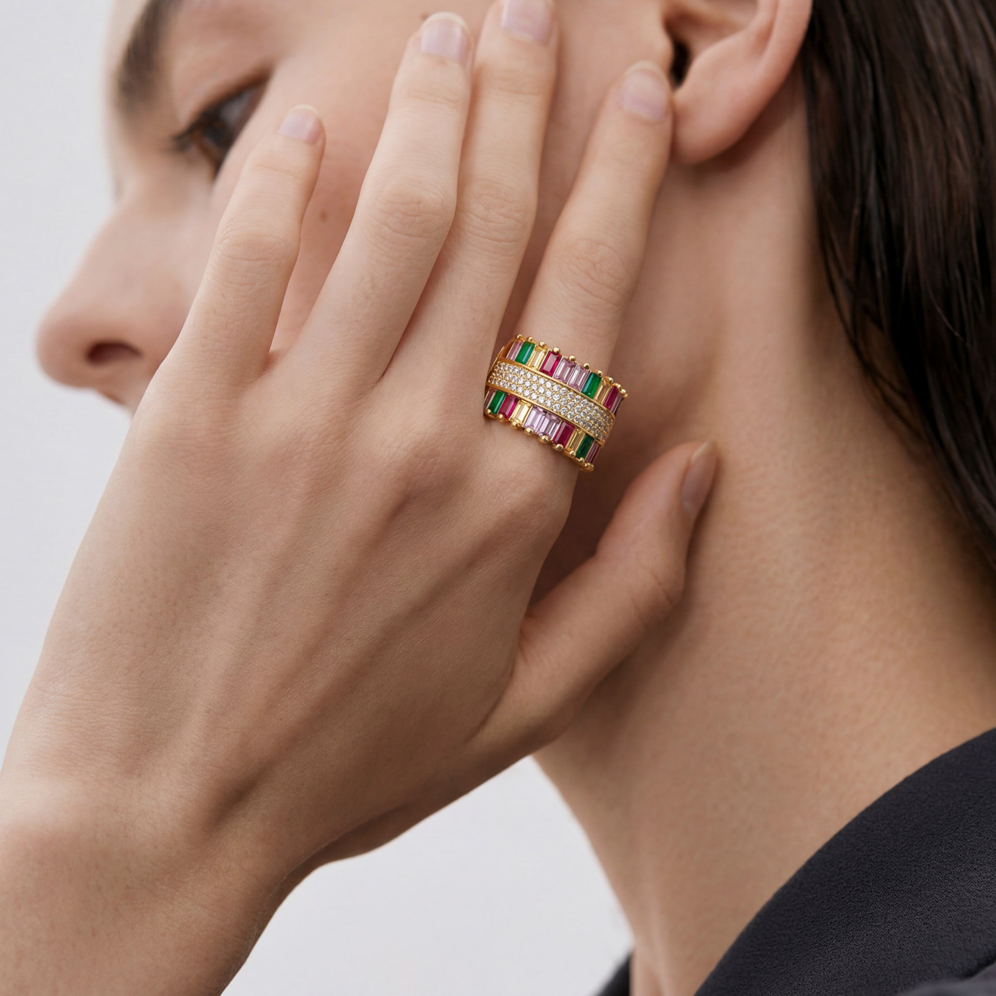 Anillo Maku acabado oro amarillo 18k