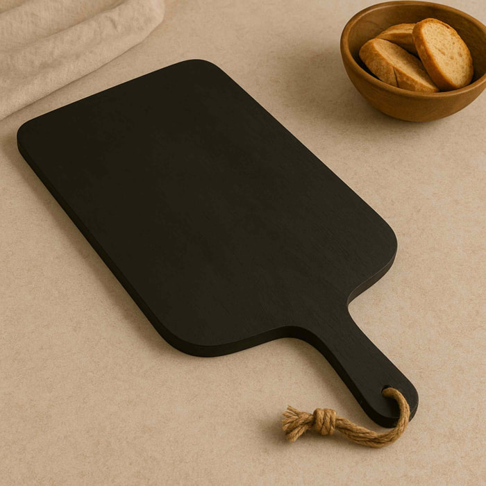 Tabla de cortar de madera de caucho con mango y color negro 58x28x2cm