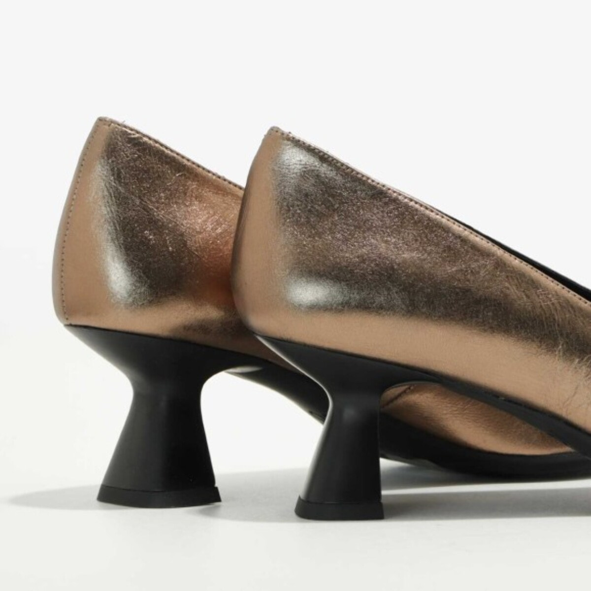 ZAPATOS DE SALÓN DORADOS KADIL