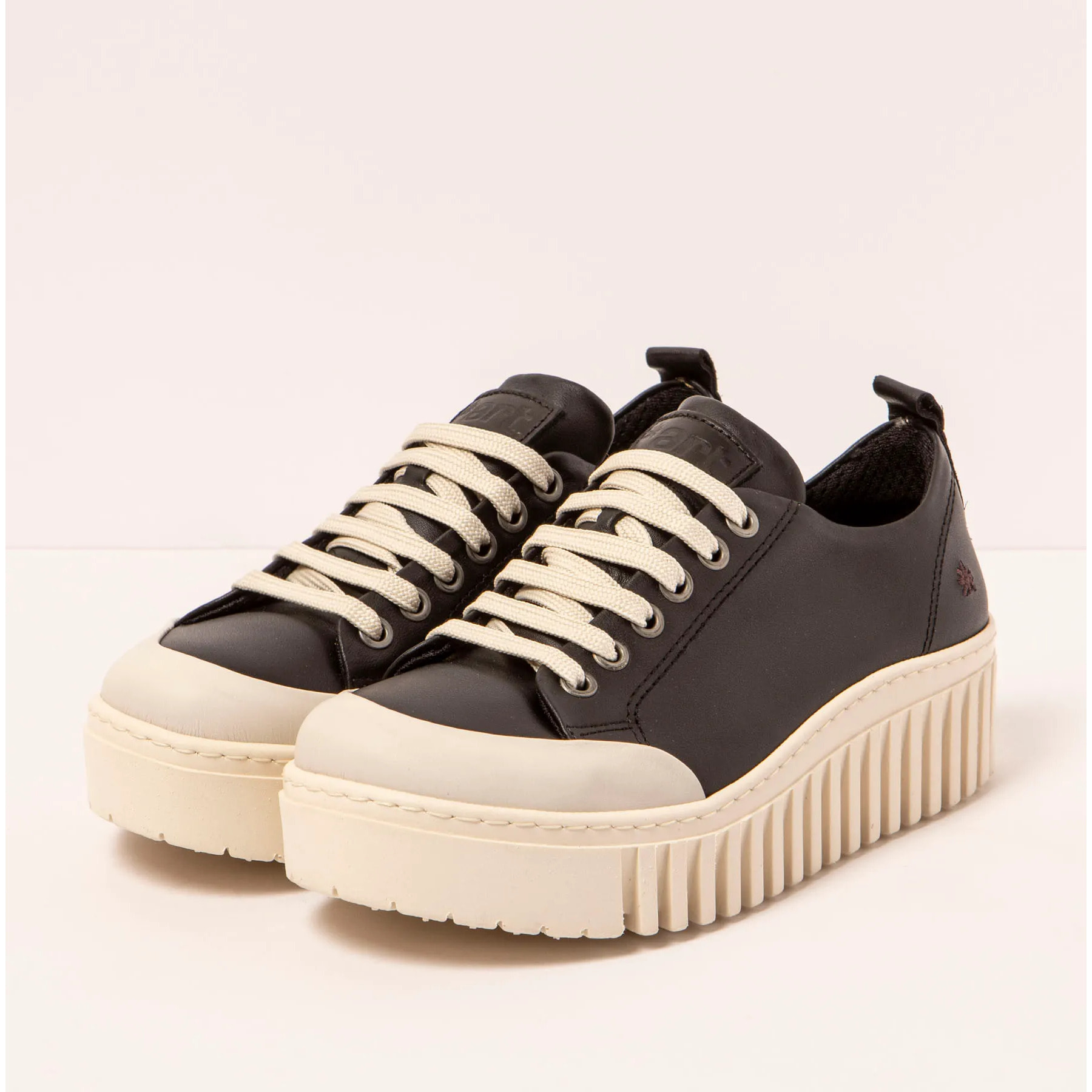 Zapatos 1535 NAPPA BLACK/BRIGHTON color Black