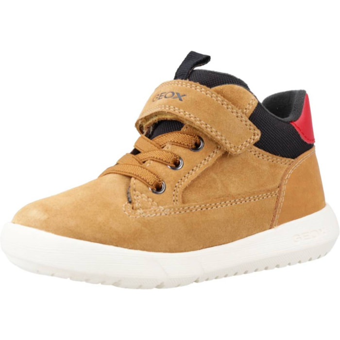 Zapatillas Niño de la marca GEOX  modelo B HYROO BOY MARRON