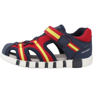 Sandalias Niño de la marca GEOX  modelo B SANDAL IUPIDOO BOY ROJO