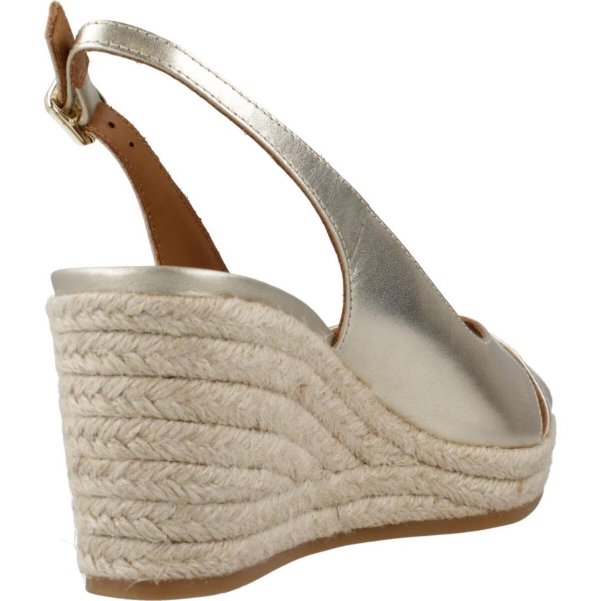 Sandalias Mujer de la marca GEOX  modelo D PANAREA A ORO