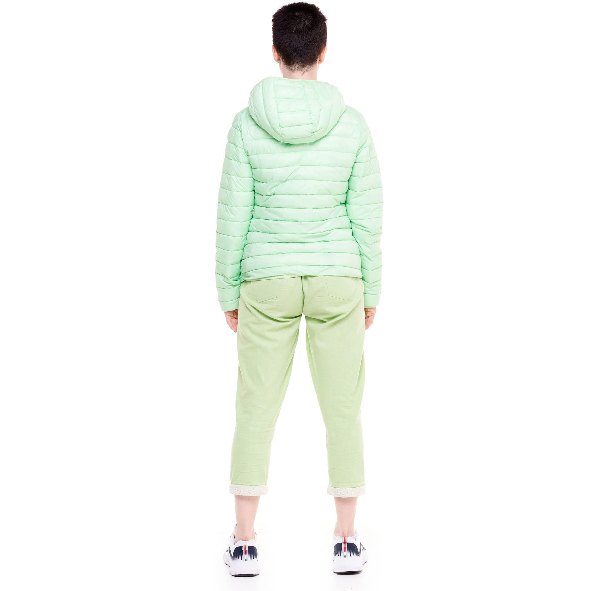Chaqueta básica de mujer.