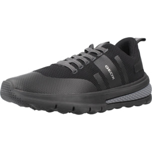 Zapatillas Niño de la marca GEOX  modelo J ACTIVART BOY NEGRO