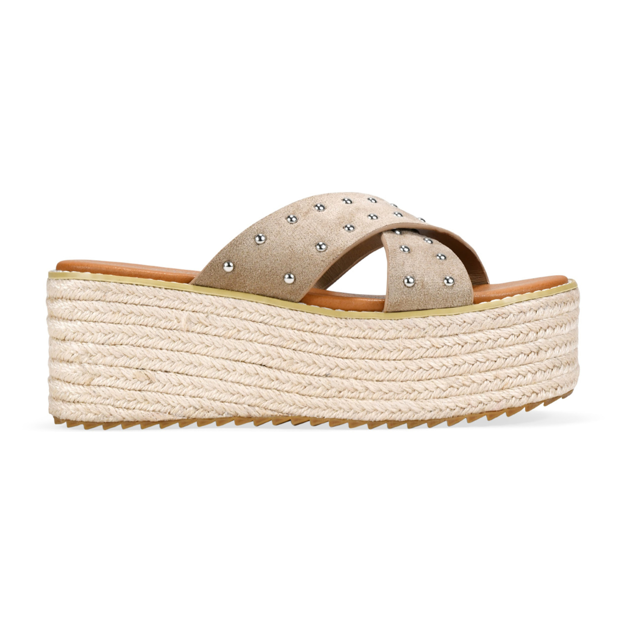 Sandalias de plataforma taupe con rafia y tachas