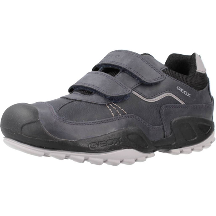 Zapatillas Niño de la marca GEOX  modelo J NEW SAVAGE BOY A NEGRO