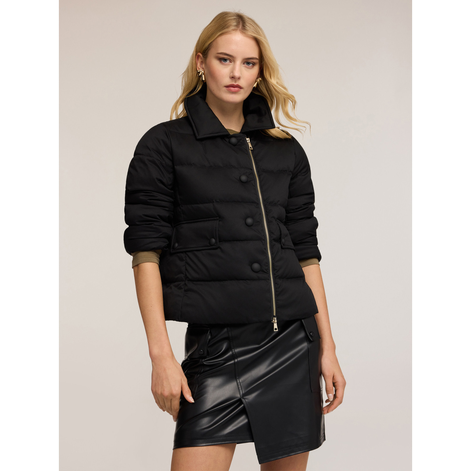 Motivi - Piumino pesante corto con collo alto - Nero