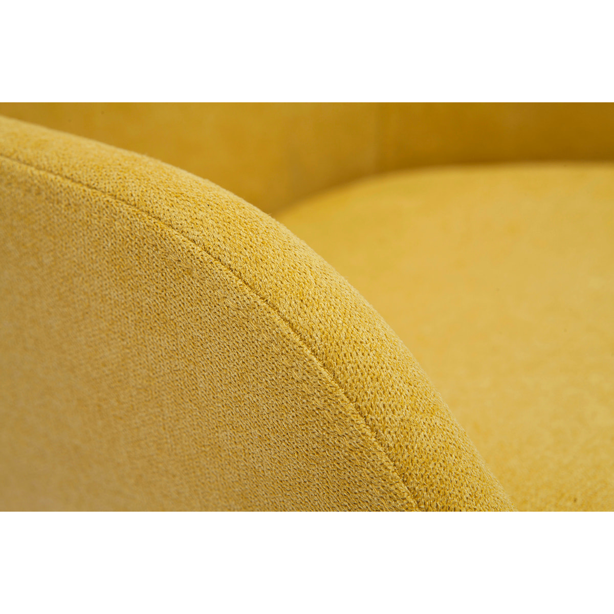 Fauteuils scandinaves en tissu effet velours jaune moutarde et bois clair massif (lot de 2) HOLO