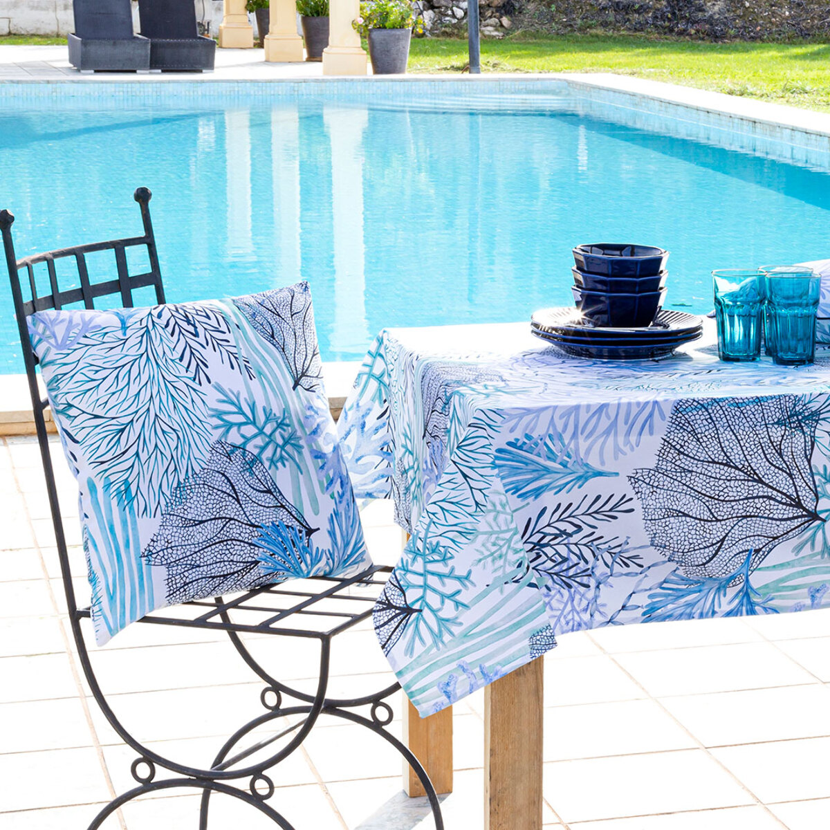Nappe enduite anti-taches en coton ARRECIFE - plusieurs tailles disponibles -