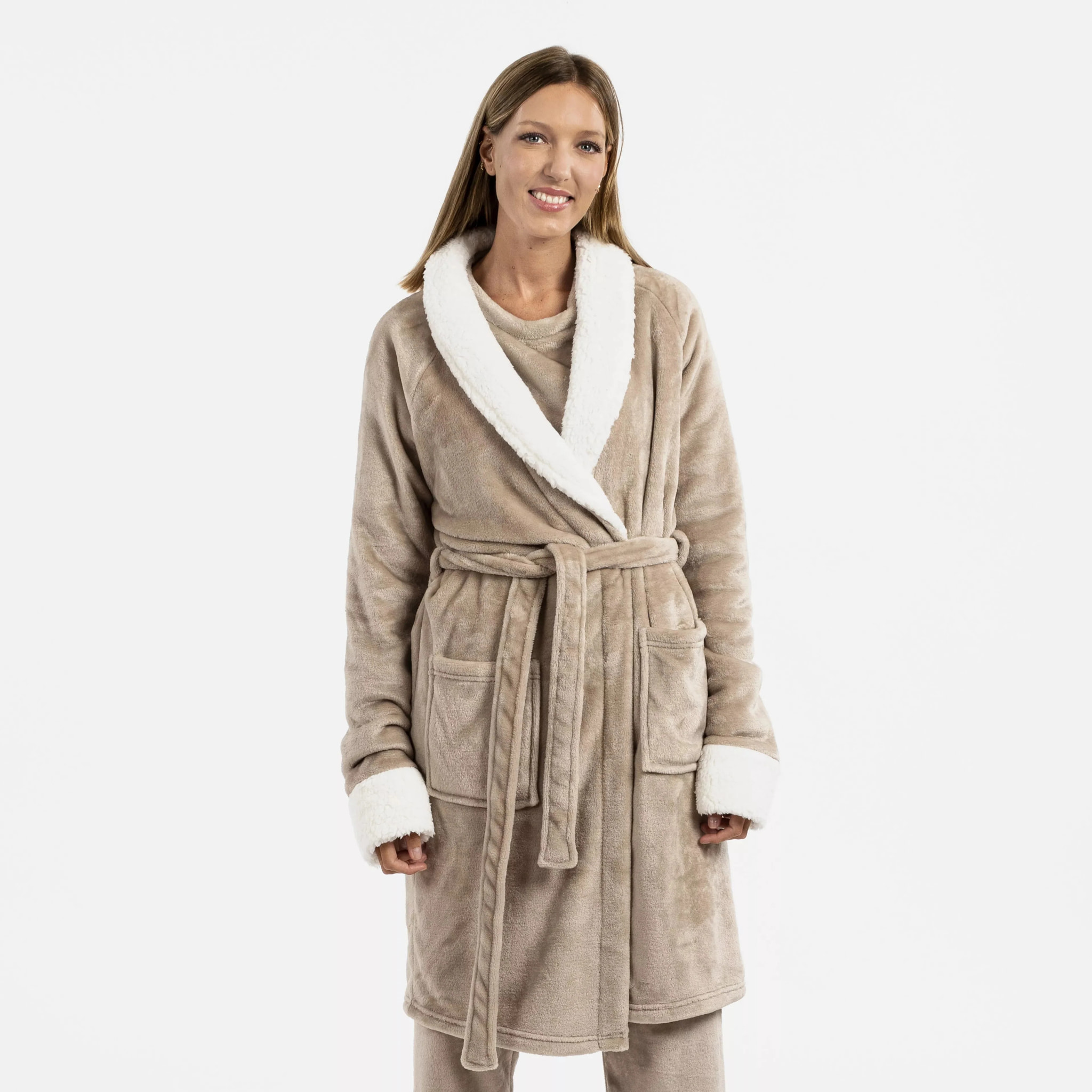 Bata terciopelo sherpa