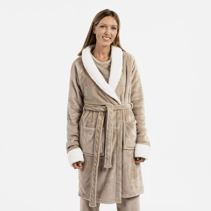 Bata terciopelo sherpa