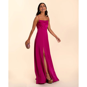 Vestido largo escote recto con abertura