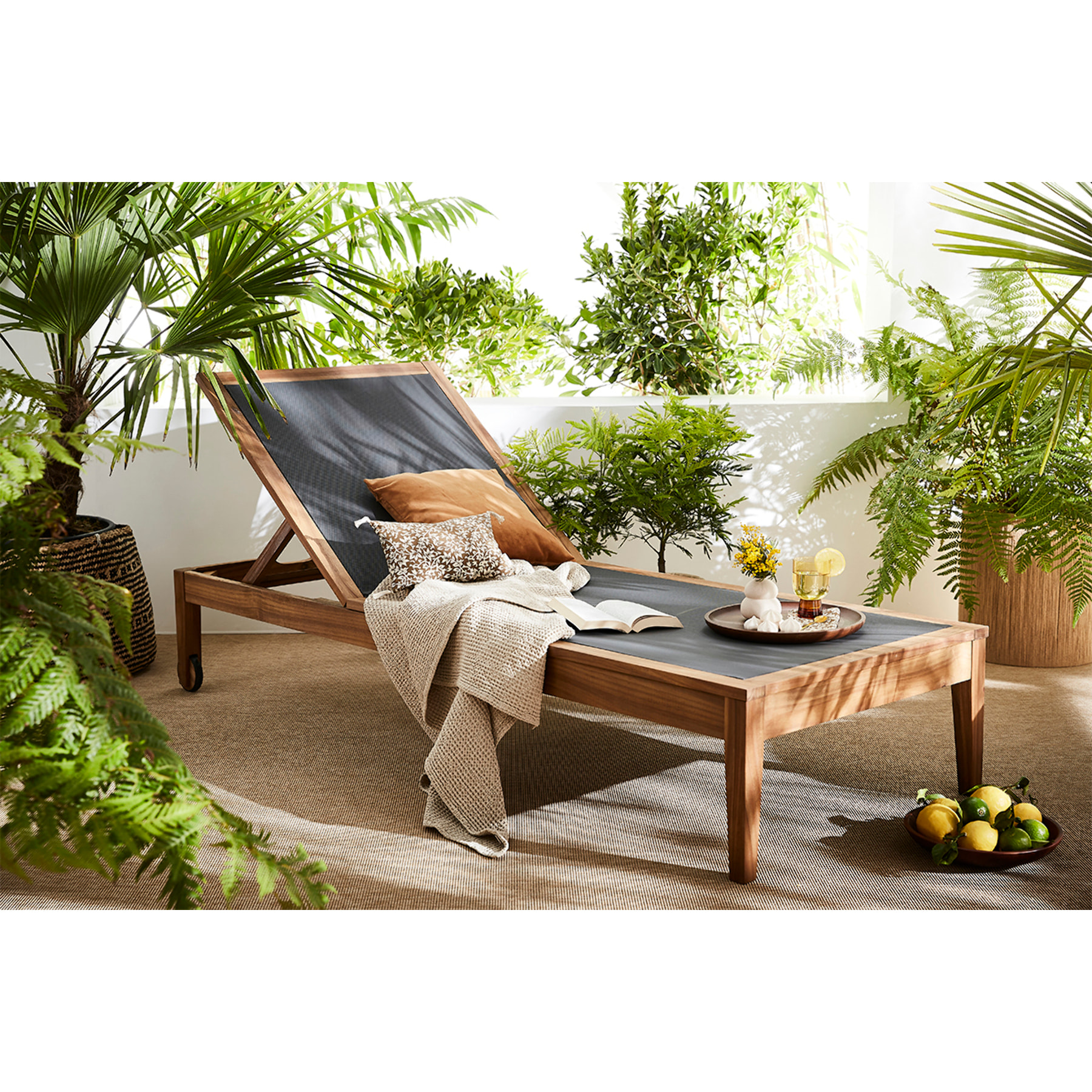 Bains de soleil gris foncé et bois massif (lot de 2) NAVEEN