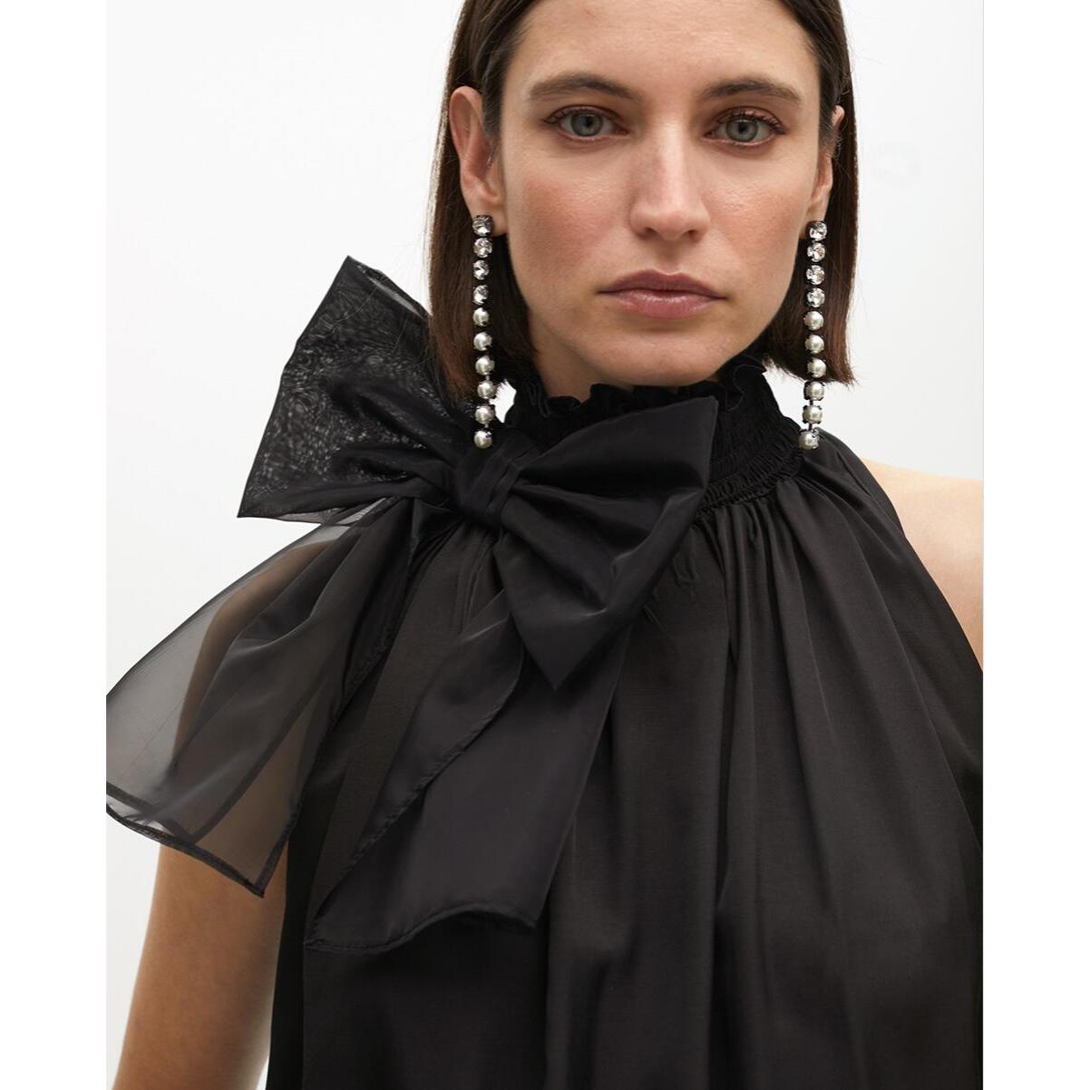 Top Halter con Fiocco