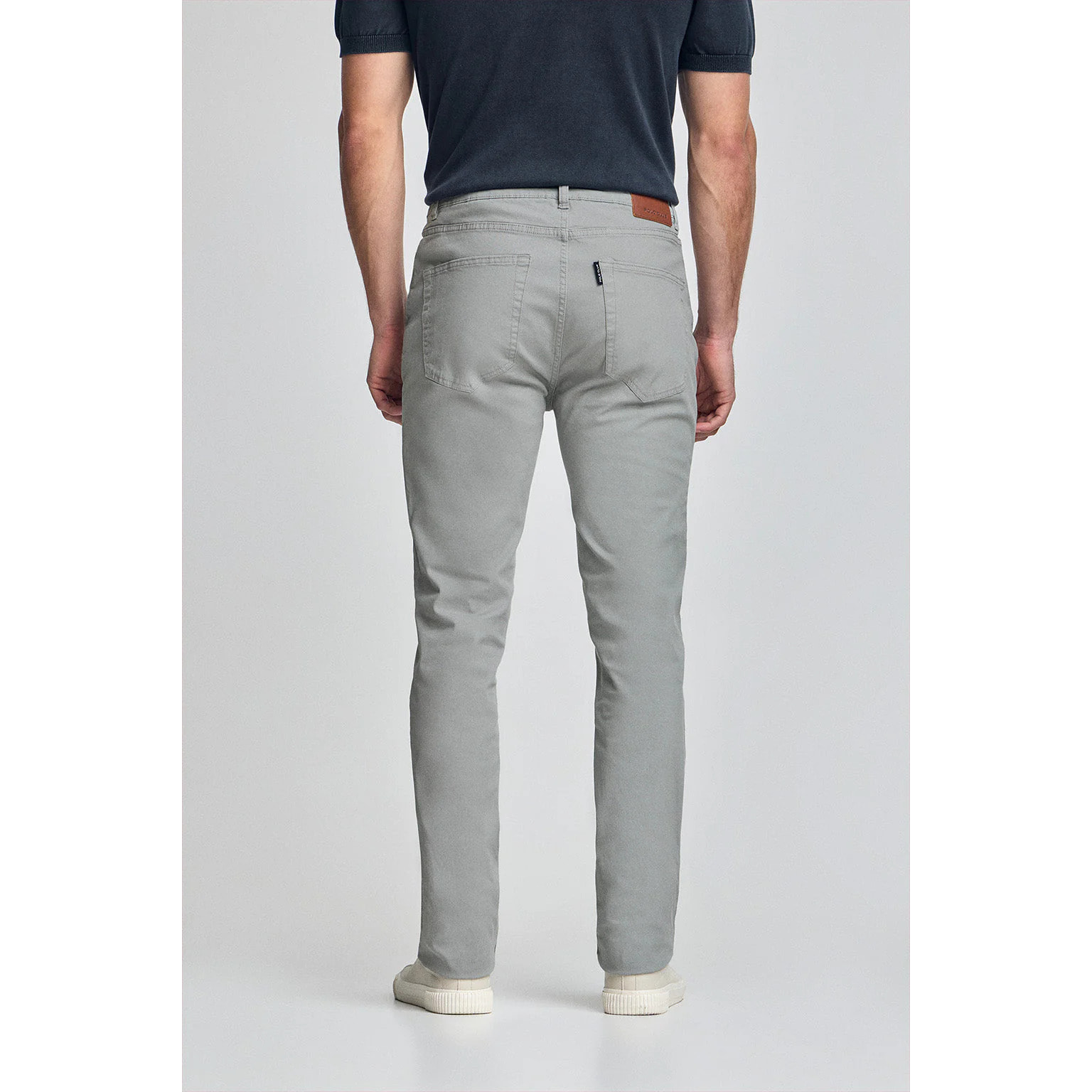 Pantaloni slim Voss grigi con cinque tasche