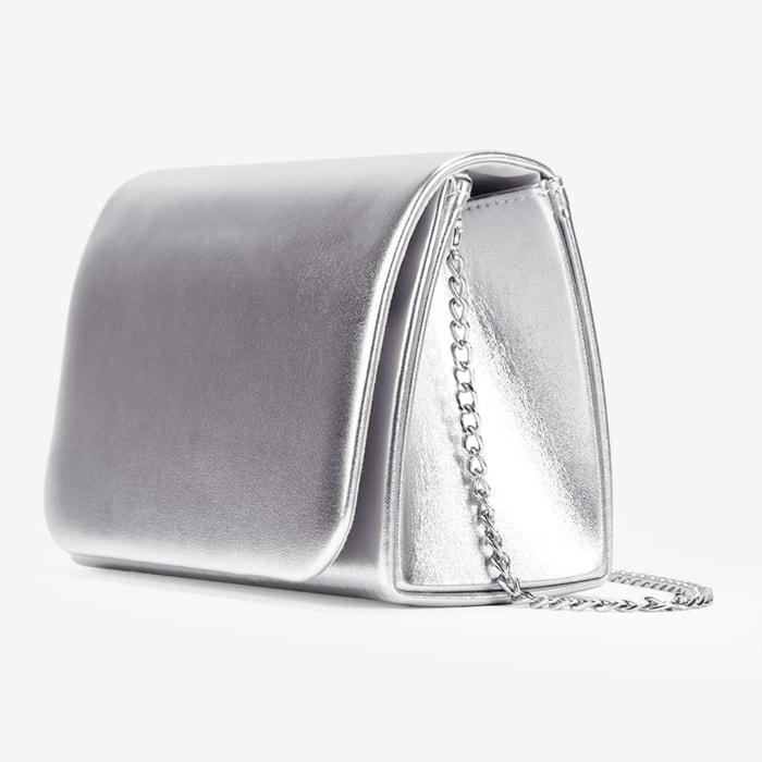 Bolso de fiesta plateado con solapa