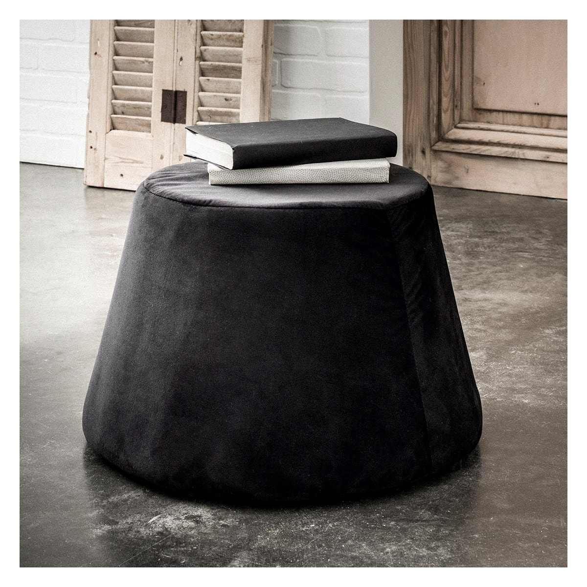 Pouf rond uni GOLD LABEL noir