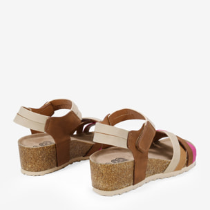 Sandalias marrones con cuña de corcho
