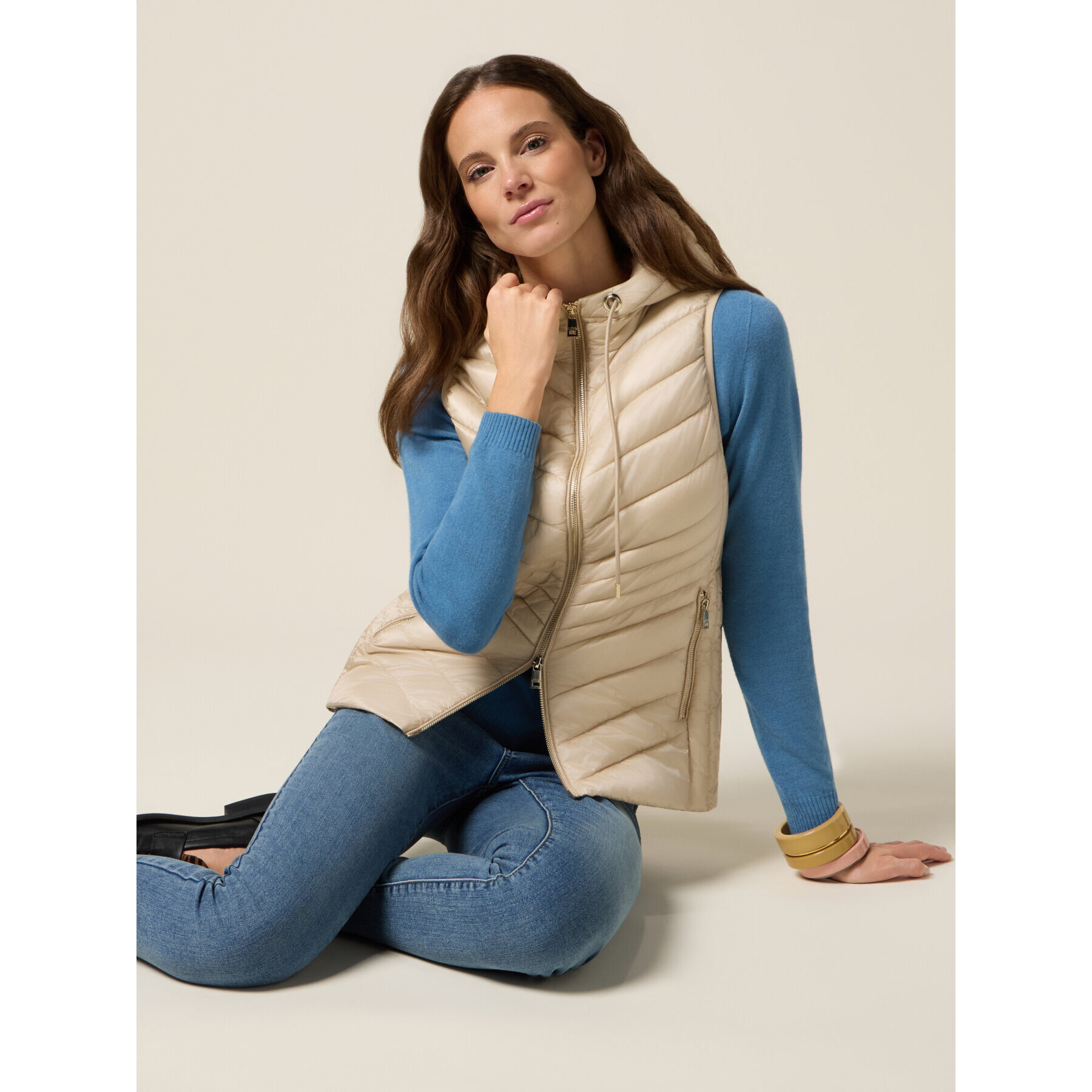 Oltre - Piumino lightweight smanicato con cappuccio - Beige