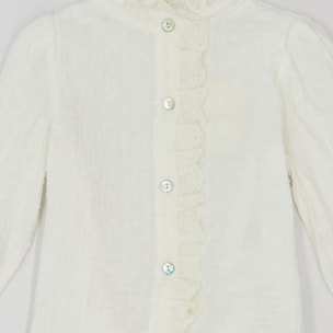 Camisa con detalles y gomitas en los puños