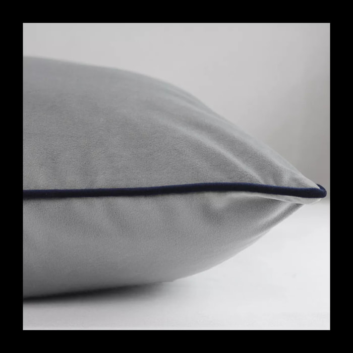 Housse de coussin polyester anti tache uni Velours uni platine-marine