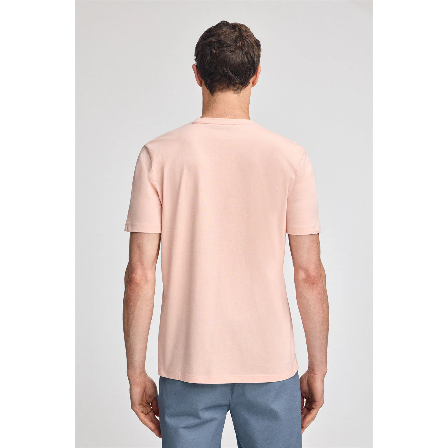 Camiseta color maquillaje básica de cuello redondo y bordado Rigby Best