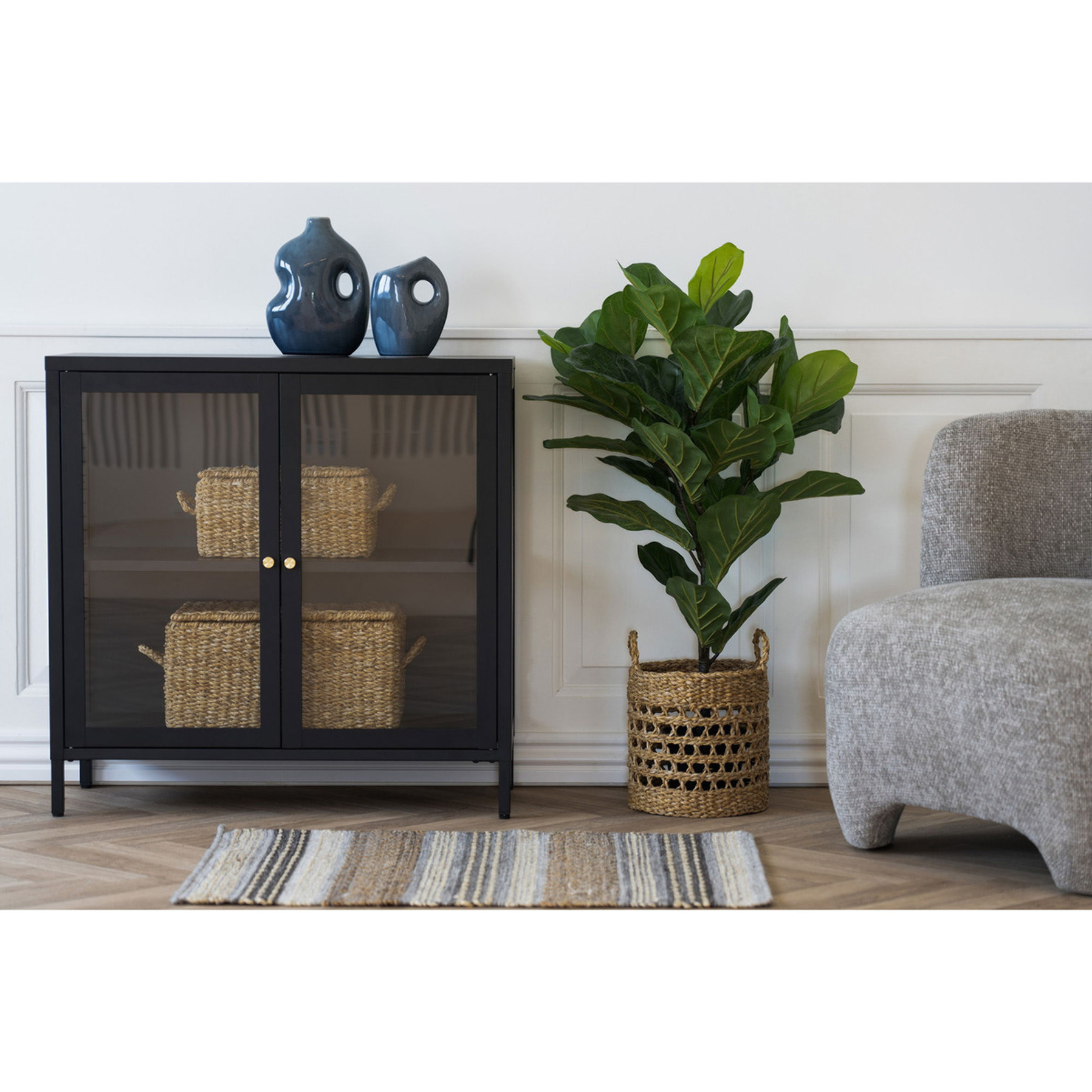 Credenza Dalby con 2 ante in vetro, acciaio nero 80×35×80 cm