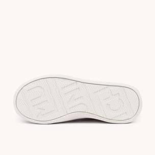 Zapatilla Deportiva Blanca con Detalles Púrpura Metalizado MUNICH LEGIT WMN 112