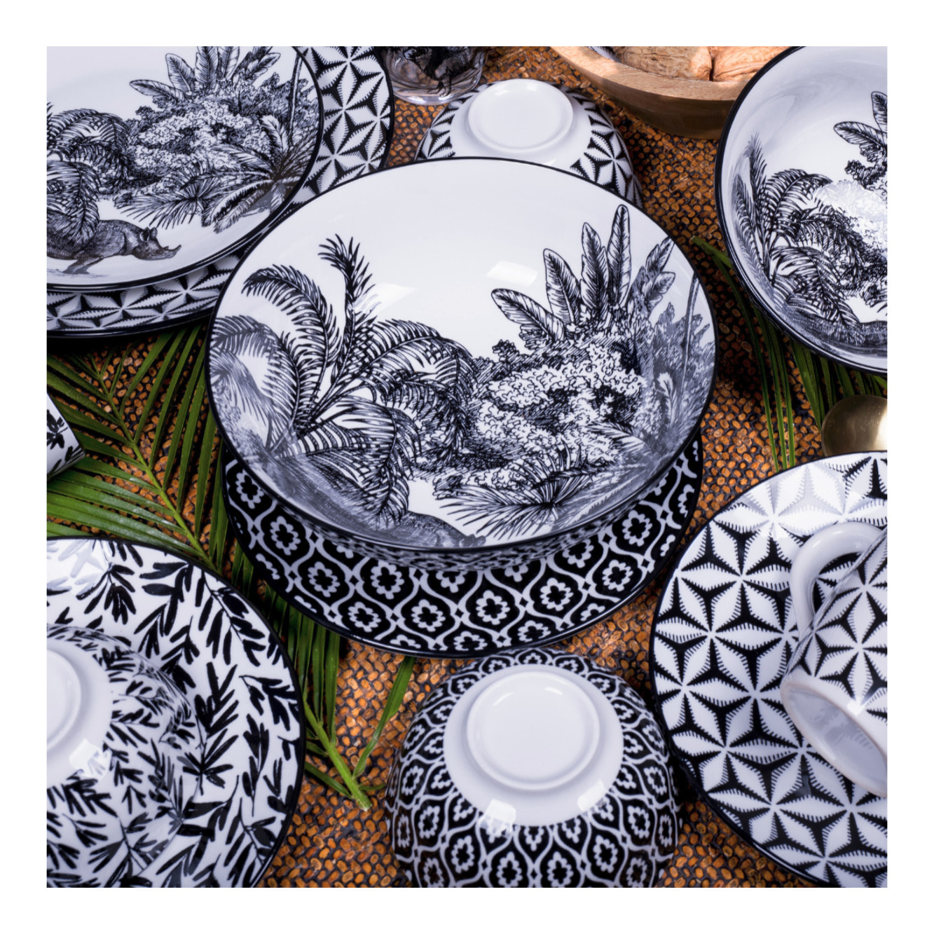 Service 30 pièces, SAVANA