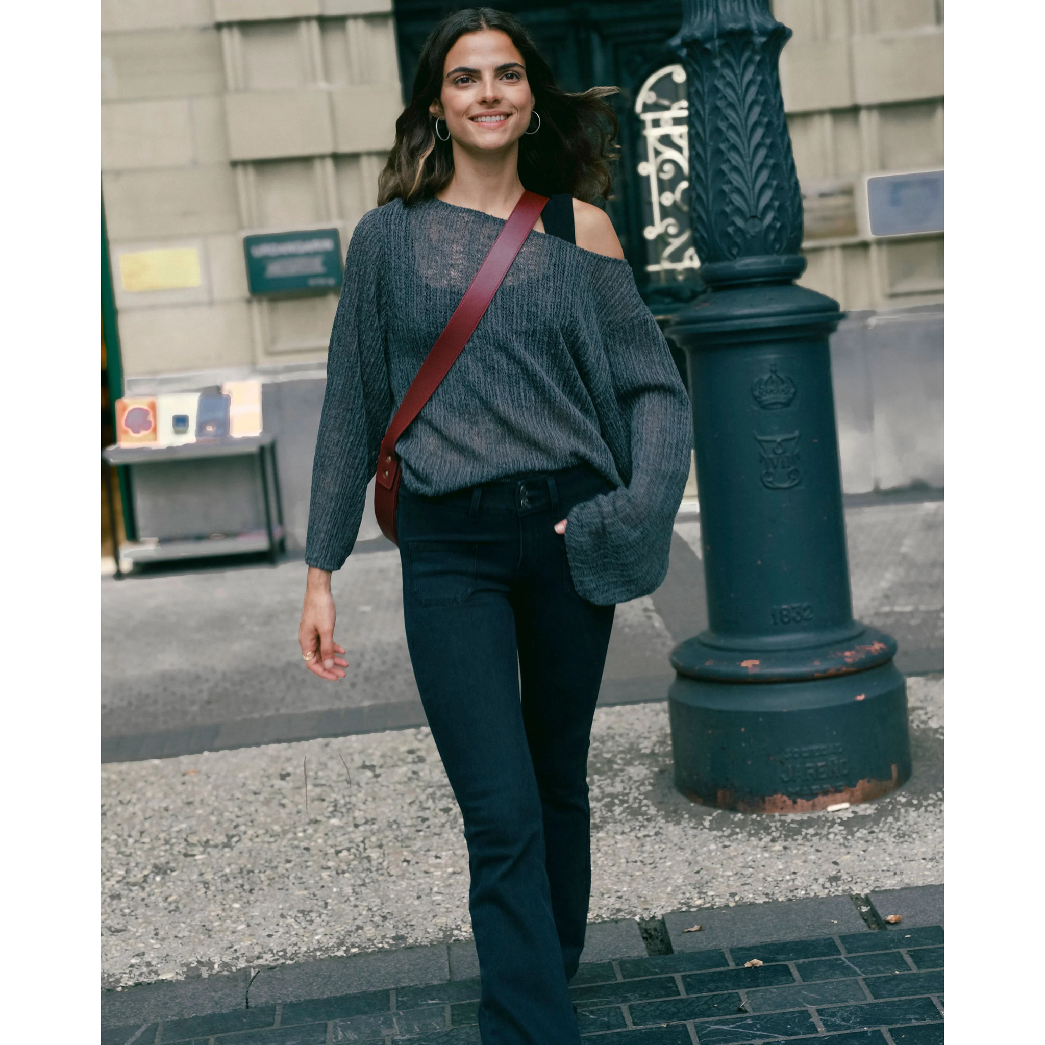 Pantalón de mujer vaquero acampanado