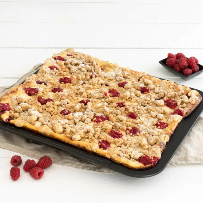 Plaque de four extensible de 35-52 x 32 cm et 7 emporte-pièces de Noël en inox Zenker Noël