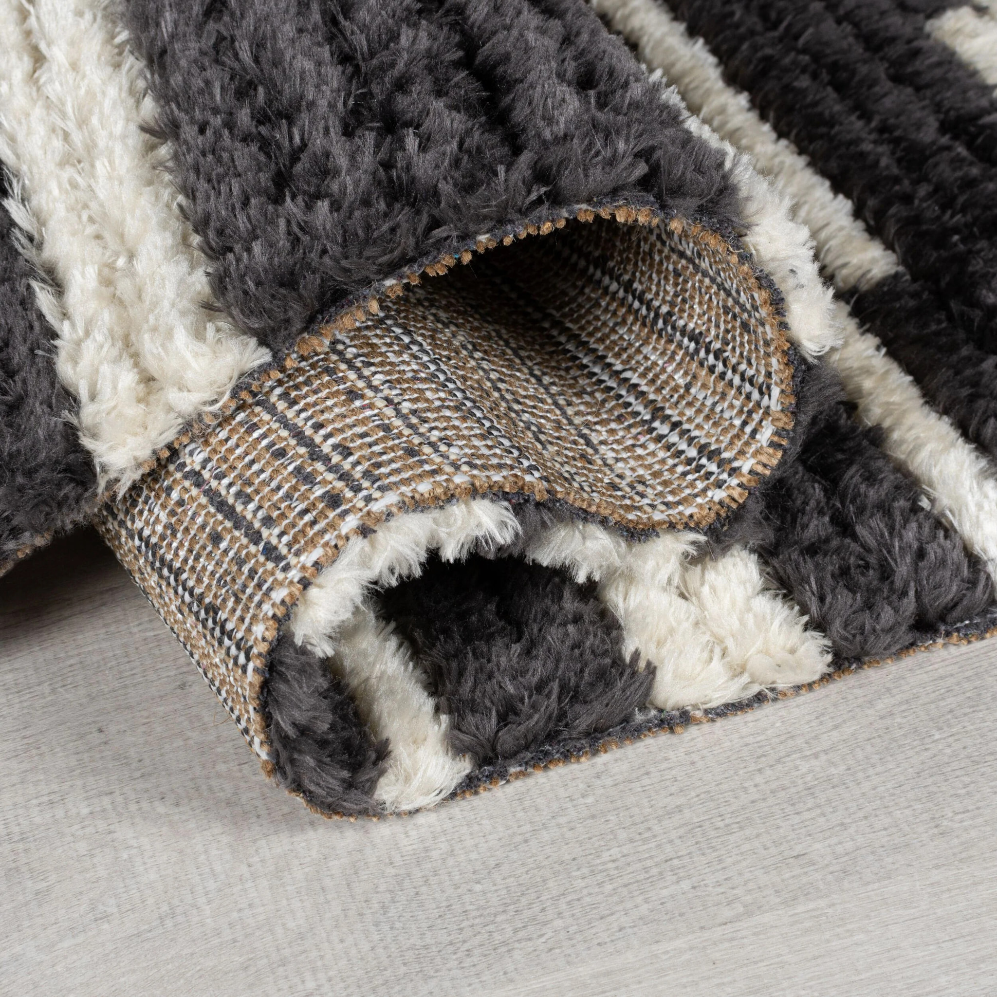 Tapis berbere LINA Monochrome