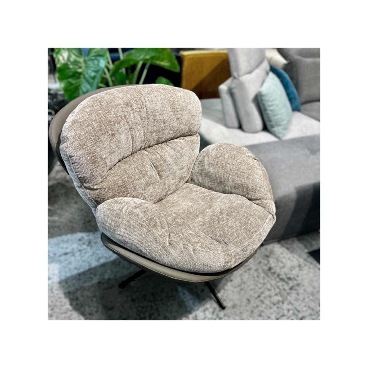 Fauteuil rotatif 360° tissu doux avec simili et pieds métal - DOUDOU