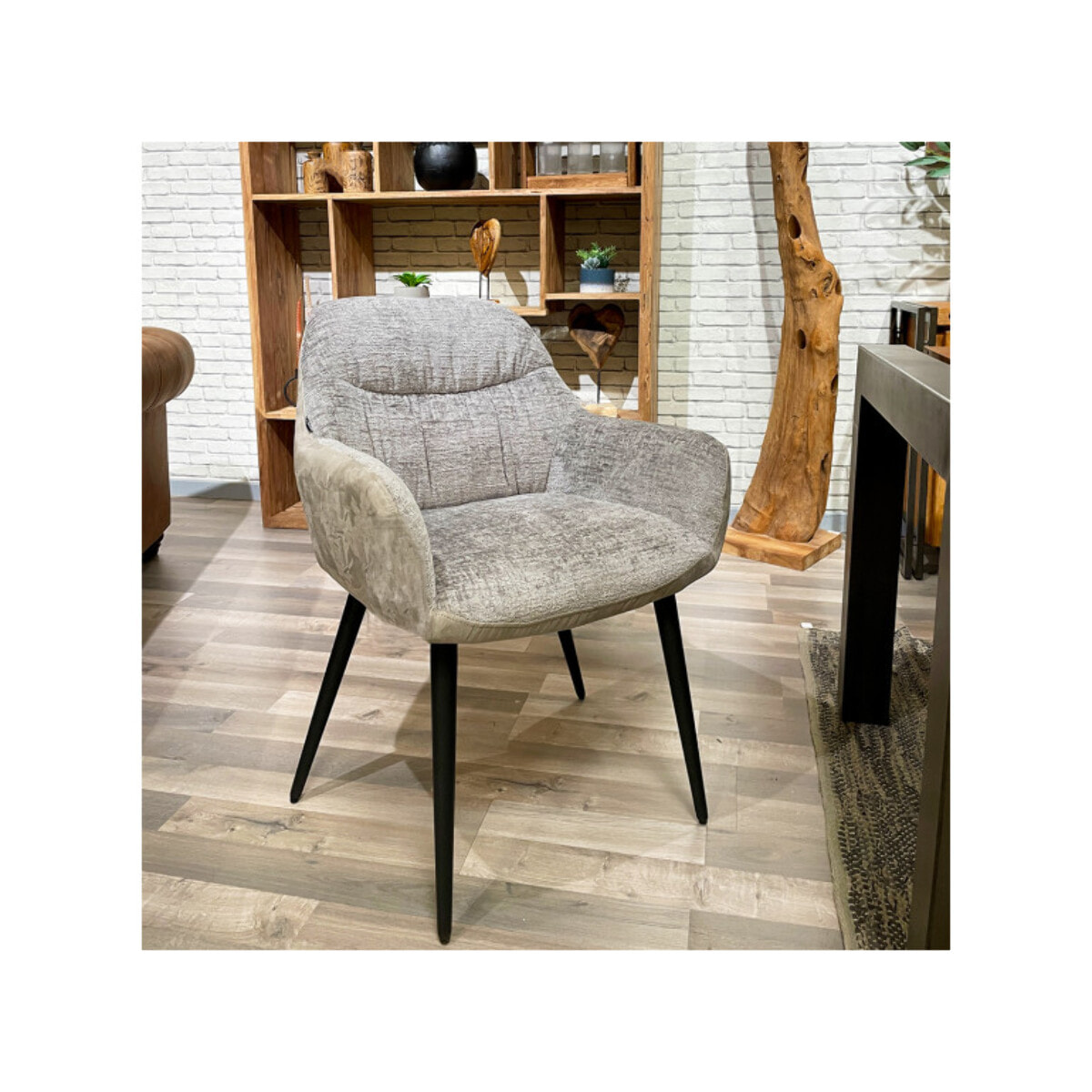 Chaise moelleuse avec accoudoirs - CASTA