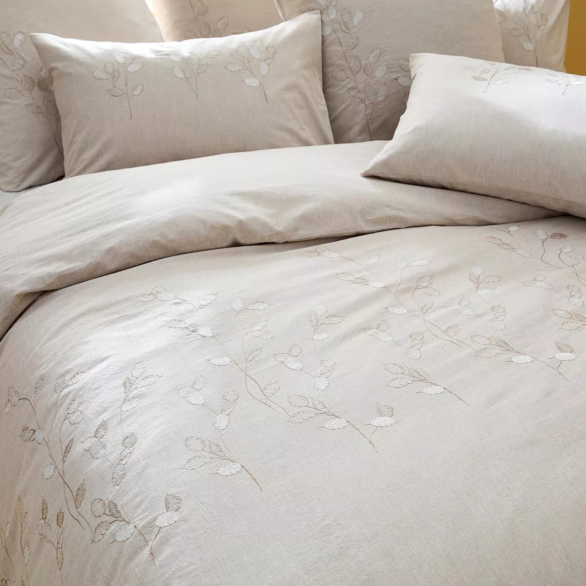 Taie d'oreiller pur coton lavé tissé teint brodé beige Monnaie du pape naturel