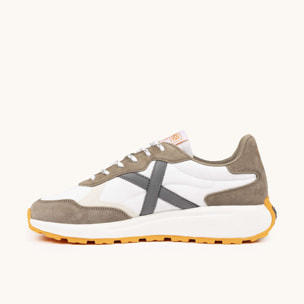 Zapatilla de Estética Urbana y Suela de Gran Volumen MUNICH BABEL 13