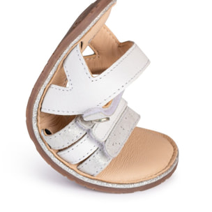 SANDALIA BAREFOOT BLANCO - VELCRO Y BRILLO ELEGANTE