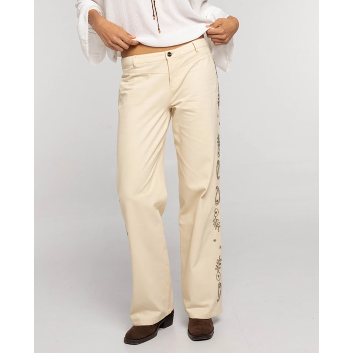 Pantalón recto de sarga ligera con bordados laterales de mujer