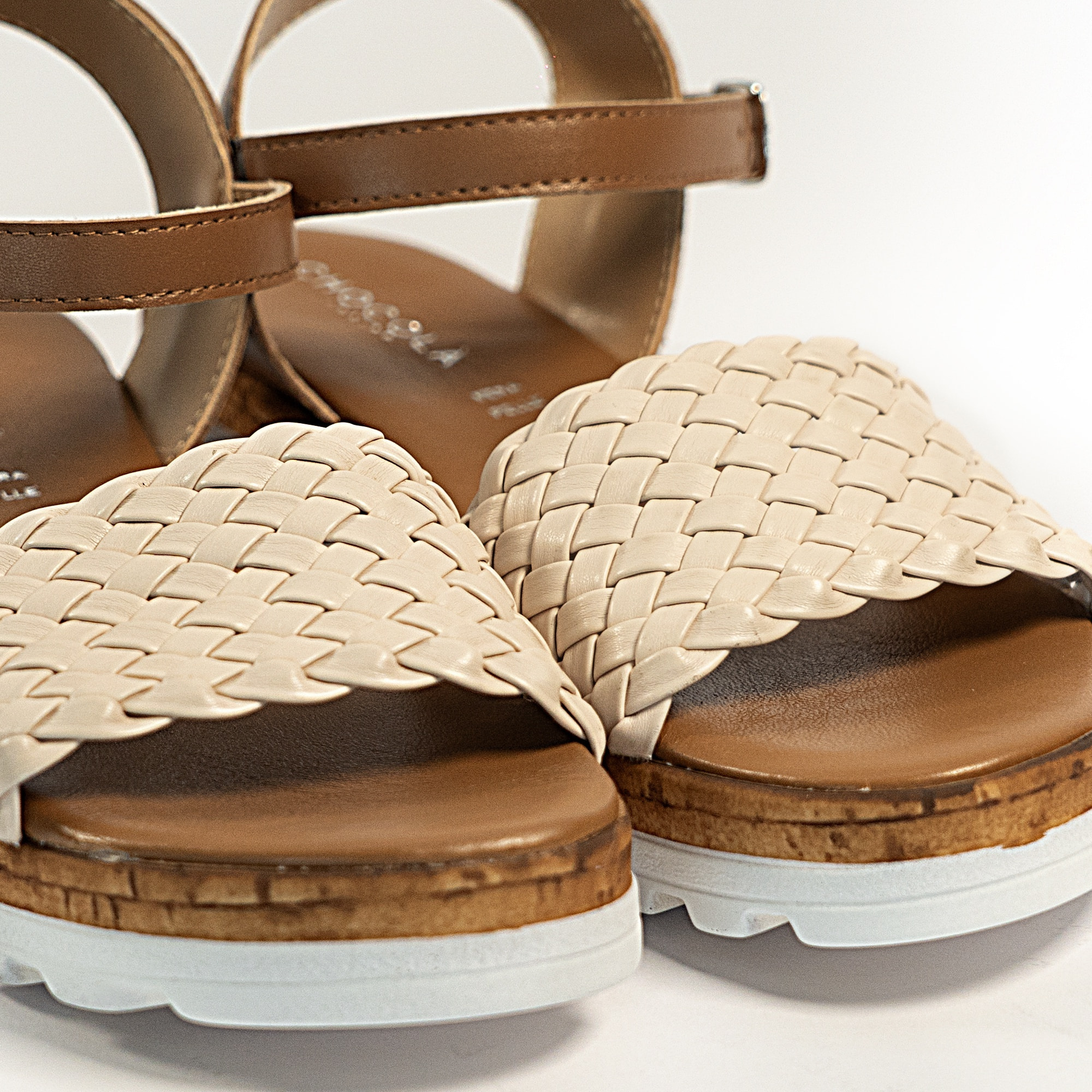 SANDALO INTRECCIATO VERA PELLE BEIGE