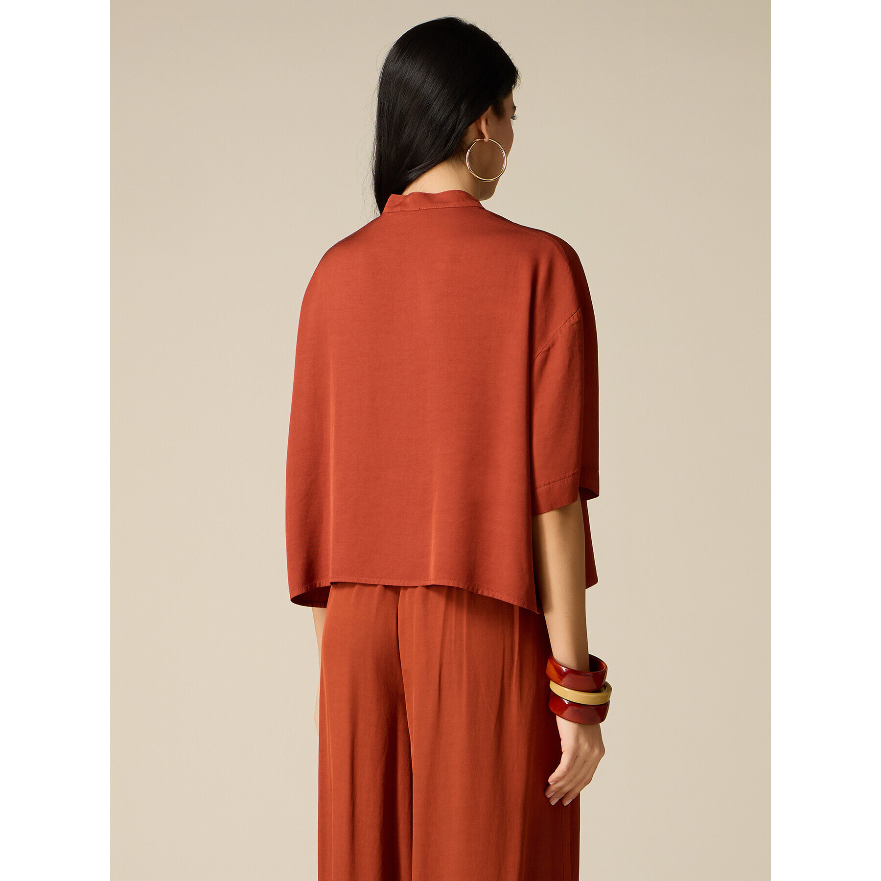 Oltre - Camisa boxy cuello mao - Naranja sol