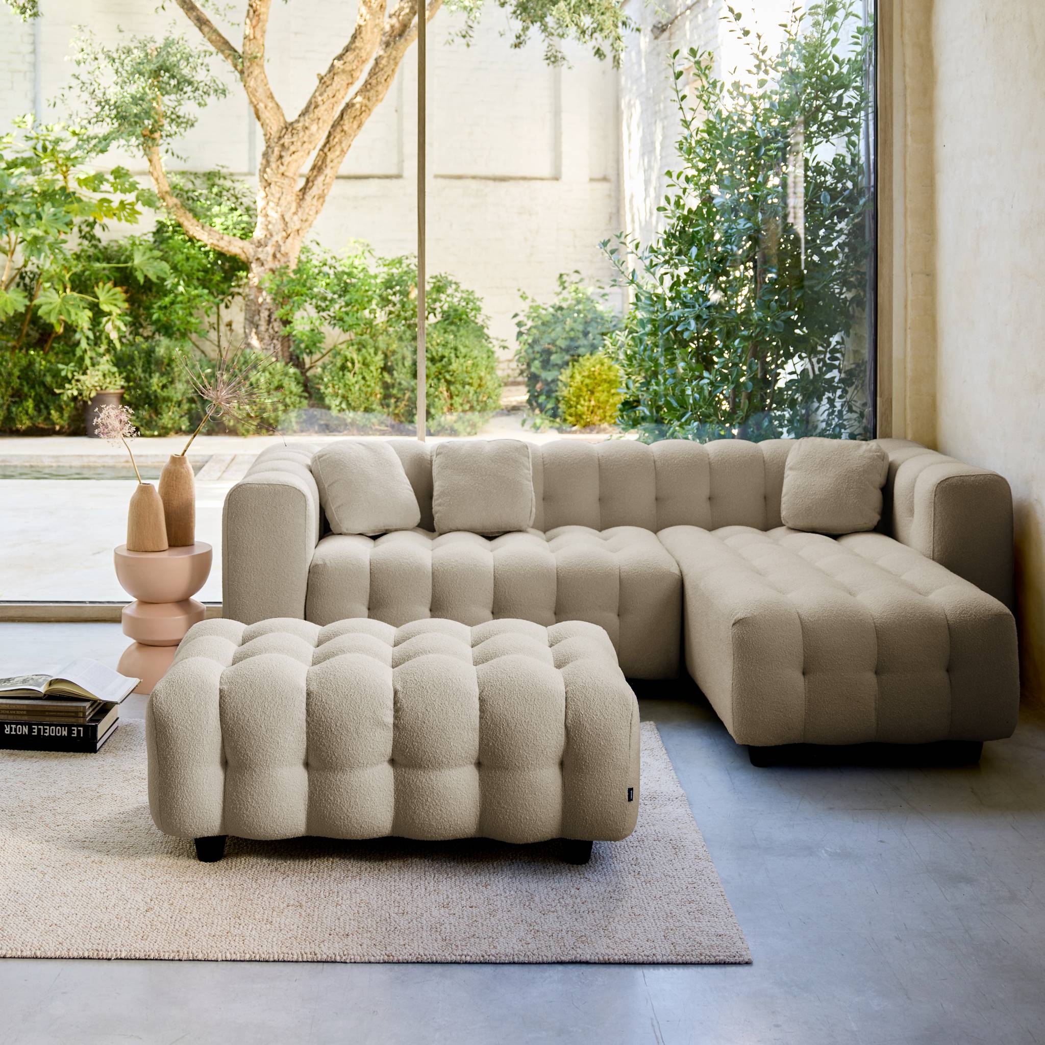 Pouf, repose-pieds pour canapé d'angle 3 places Leon bouclette texturée LEON