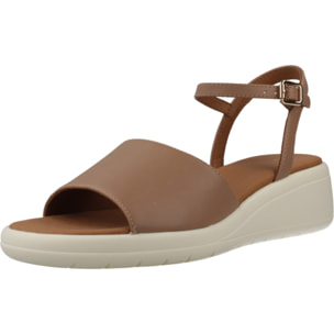 Sandalias Mujer de la marca GEOX  modelo D MELICONIA MARRON