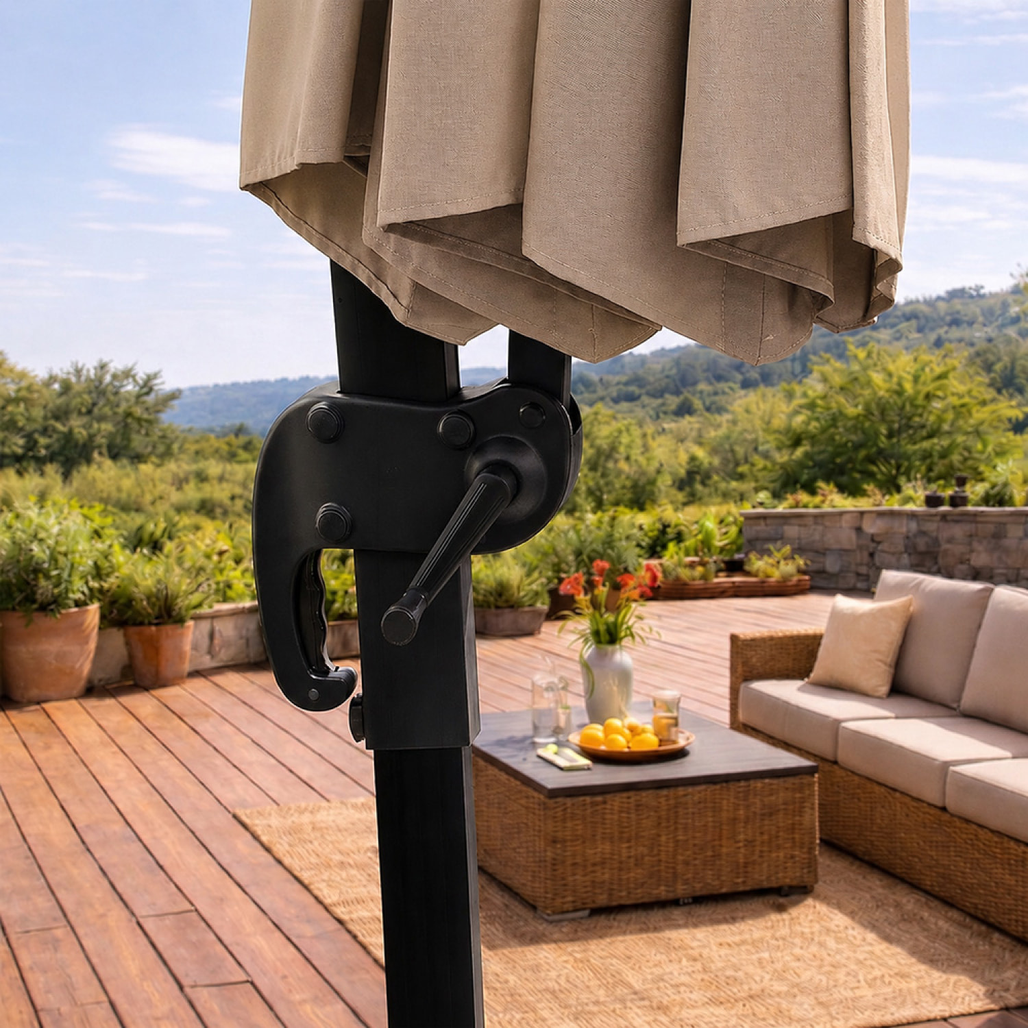 Parasol octogonal Ø 350cm déporté taupe en aluminium TARGA