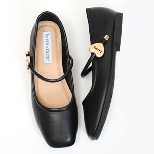 Ballerine in simil pelle con punta quadrata