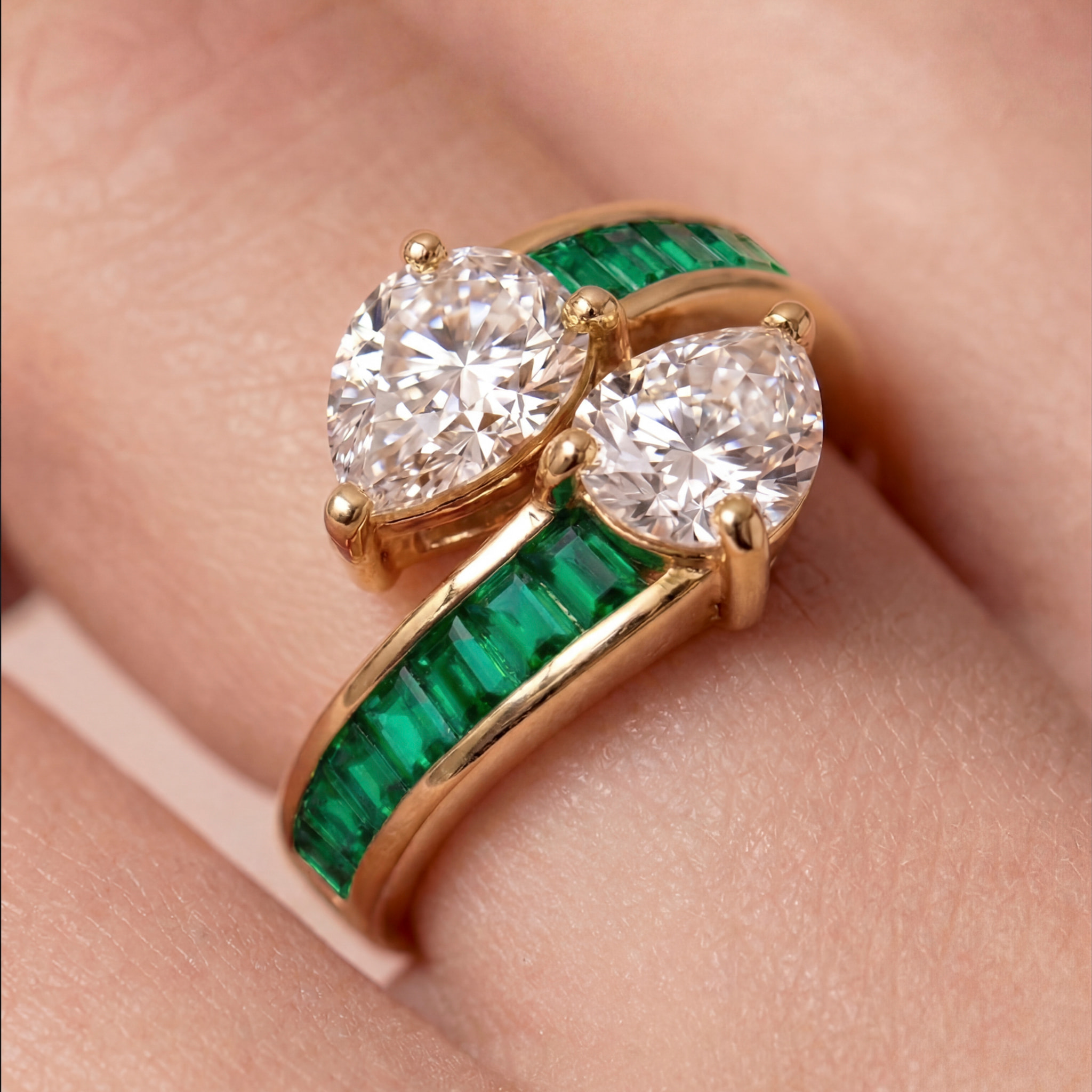 Anillo Darbia acabado oro amarillo 18k