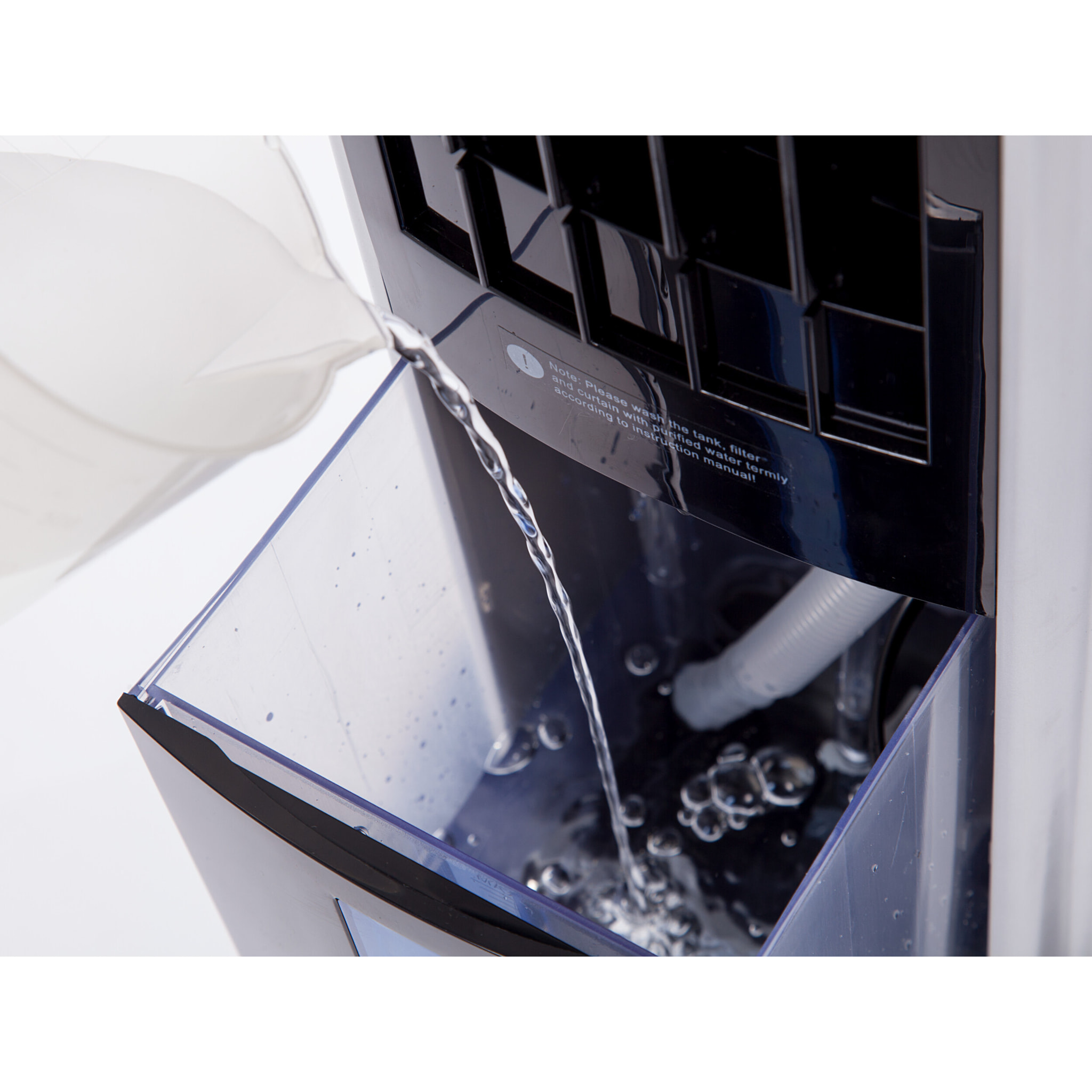 Rafraichisseur d'air par évaporation à débit élevé avec ioniseur