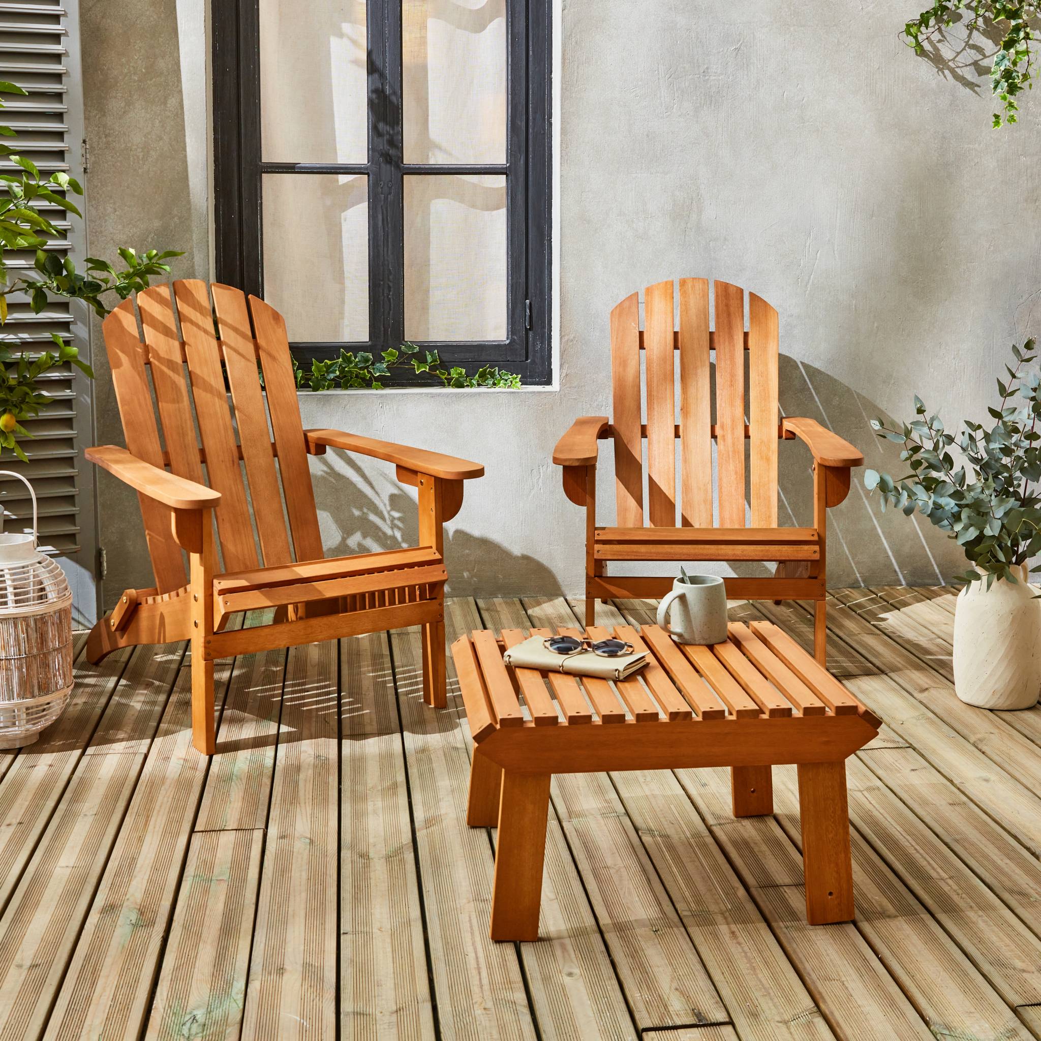 Lot de 2 fauteuils de jardin en bois avec un repose-pieds/table basse - Adirondack Salamanca - Eucalyptus. chaises de terrasse retro