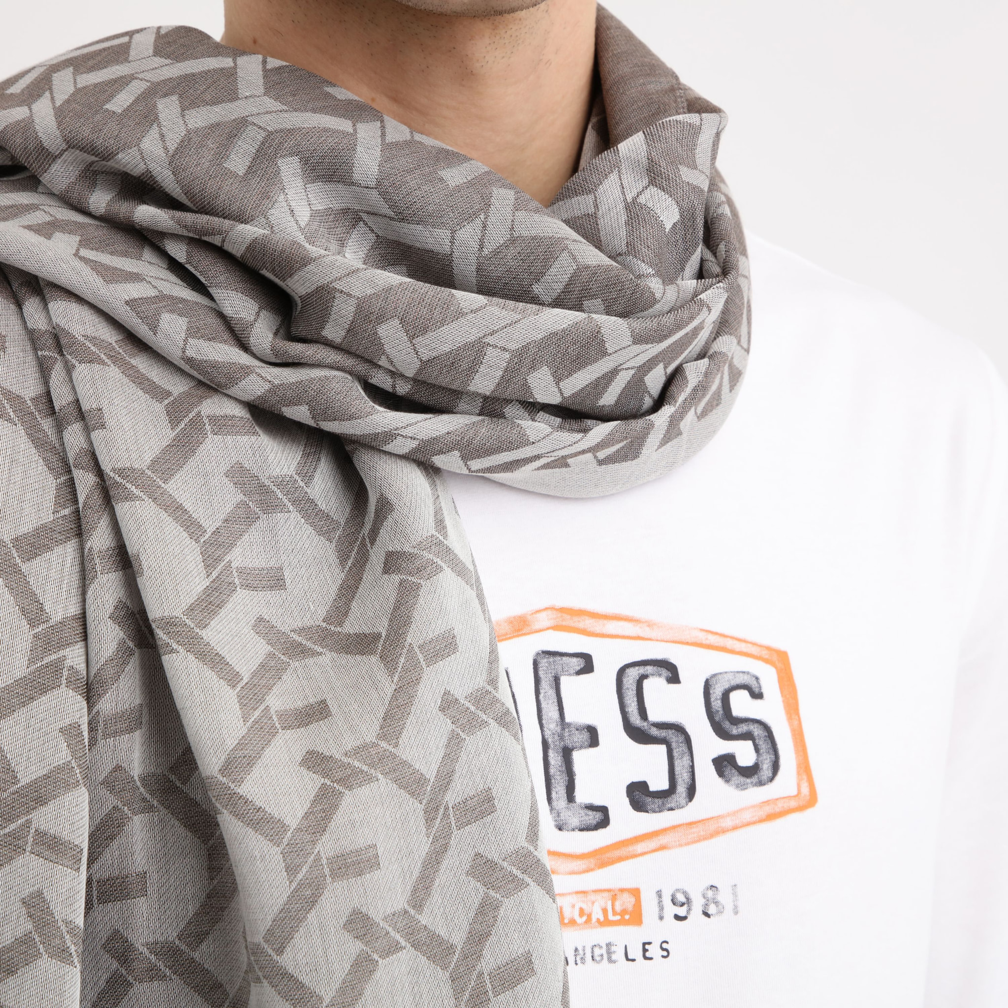 Foulard - logo - gris clair - 180 x 90 cm